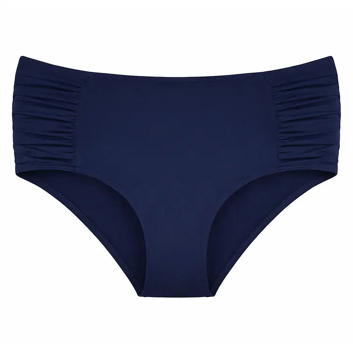 Figi kąpielowe Blue Panther II 20007 od marki Mediolano to elegancka i komfortowa propozycja dla kobiet ceniących styl oraz wygodę. Klasyczny fason z podwyższonym stanem subtelnie modeluje sylwetkę, podkreślając talię i zapewniając większe poczucie komfortu. Marszczenia po bokach dodają całości kobiecego charakteru oraz optycznie wysmuklają biodra.
Wykonane z wysokiej jakości materiału na bazie poliamidu z dodatkiem elastanu, figi są elastyczne, trwałe i odporne na działanie słońca oraz chloru. Gładki, granatowy kolor sprawia, że model jest ponadczasowy i łatwy do zestawienia z różnymi biustonoszami kąpielowymi.
To idealny wybór dla kobiet, które szukają połączenia klasyki, funkcjonalności i elegancji na plaży lub basenie.
Skład: 80% Poliamid, 20% Elastan