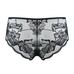 Figi są wykonane z delikatnych materiałów, idealnych dla kobiecej elegancji i komfortu. Tył całego modelu jest ozdobiony koronką, dodając mu delikatny i kuszący wygląd. Koronkowe zdobienia nadają mu subtelnego uroku i elegancji, sprawiając, że nosząca je kobieta czuje się wyjątkowo i pewnie.
Przód  wykonany jest z tiulu, co dodaje im lekkości i delikatności. Górna część przodu ma wstawkę z koronki, co podkreśla ich wyjątkowy design i dodaje im subtelności. Płaskie wykończenie sprawia, że są one dyskretne pod ubraniem, jednocześnie zapewniając wygodę noszenia.
Skład surowcowy: 78% Poliamid, 12% Elastan, 5% Poliester, 5% Bawełna.

 
 